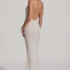 Vestido largo sin espalda con adornos Duhamel en blanco