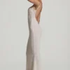 Vestido largo sin espalda con adornos Duhamel en blanco