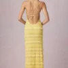 Vestido largo sin espalda con cuello halter y volantes Tove en amarillo limón