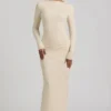 Vestido largo sin espalda con fruncidos Regine de modal en color marfil