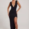 Vestido largo Sloane con escote pronunciado y abertura lateral en negro