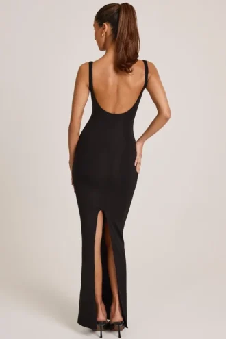 Vestido largo Soreia de modal con cuello cuadrado en negro