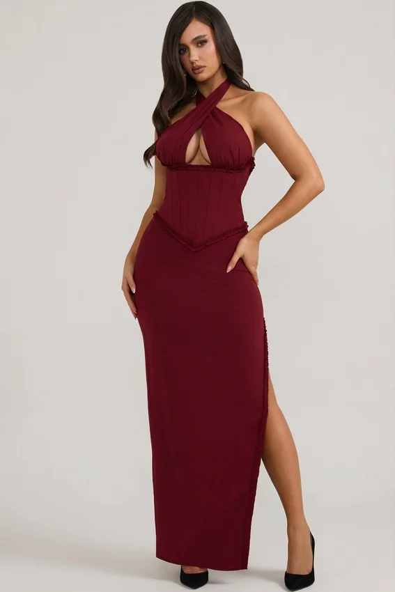 Vestido largo tipo corsé con cuello halter y cordones Penelope en rojo baya