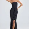 Vestido largo tipo corsé con volantes y escote bandeau Tallullah en negro
