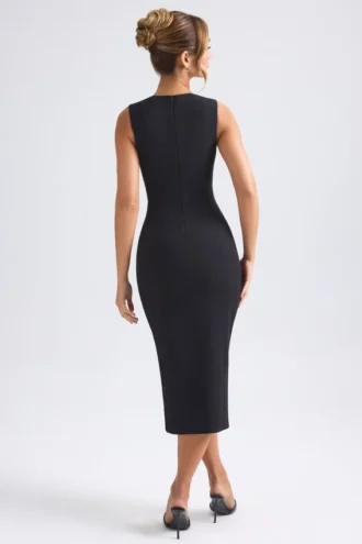 Vestido midi Aiko con cuello corazón en negro