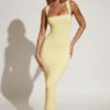 Vestido midi Ainslee con cuello cuadrado en amarillo pastel