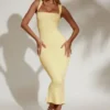 Vestido midi Ainslee con cuello cuadrado en amarillo pastel