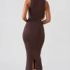 Vestido midi Ainslee con cuello cuadrado en marrón chocolate