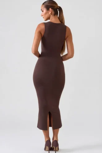 Vestido midi Ainslee con cuello cuadrado en marrón chocolate
