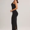 Vestido midi ajustado de cuello cuadrado Ainslee Modal en negro