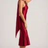Vestido midi asimétrico con detalle de bufanda Shaya en rojo intenso