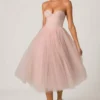 Vestido midi-axo de tul con corsé Cindy en rosa empolvado
