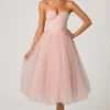 Vestido midi-axo de tul con corsé Cindy en rosa empolvado
