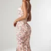 Vestido midi con cola de pez y detalle de sujetador en capas Valentina con estampado floral Primrose