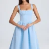 Vestido midi con corsé drapeado Marguerite en azul claro