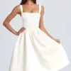 Vestido midi con corsé drapeado Marguerite en color marfil