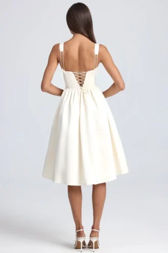 Vestido midi con corsé drapeado Marguerite en color marfil