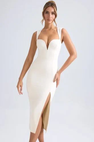 Vestido midi con cuello corazón Aiko en color marfil
