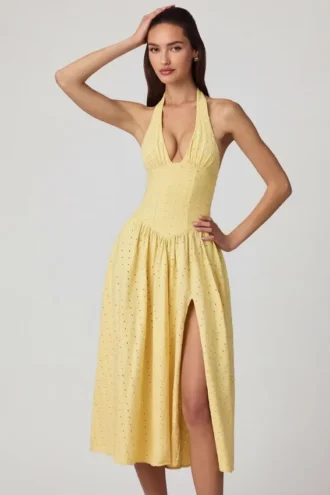 Vestido midi con cuello halter de modal y bordado inglés Farrah en amarillo limón