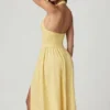Vestido midi con cuello halter de modal y bordado inglés Farrah en amarillo limón