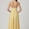 Vestido midi con cuello halter de modal y bordado inglés Farrah en amarillo limón