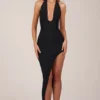 Vestido midi con cuello halter y abertura en el bajo de Storie en negro