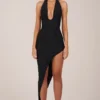 Vestido midi con cuello halter y abertura en el bajo de Storie en negro