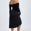 Vestido midi con fruncidos y hombros descubiertos Noelle en modal negro