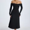 Vestido midi con fruncidos y hombros descubiertos Noelle en modal negro