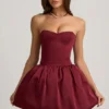 Vestido midi convertible con lazo y bajo abullonado de Gloriana en rojo vino