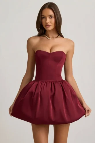 Vestido midi convertible con lazo y bajo abullonado de Gloriana en rojo vino
