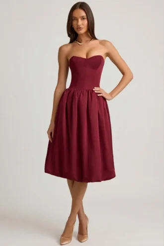 Vestido midi convertible con lazo y bajo abullonado de Gloriana en rojo vino