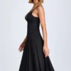 Vestido midi de corte A con lazo Mallory en negro