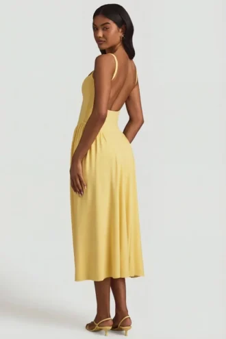 Vestido midi de corte A de modal Aireen en amarillo pastel