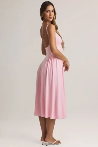 Vestido midi de corte A de modal Aireen en rosa pastel