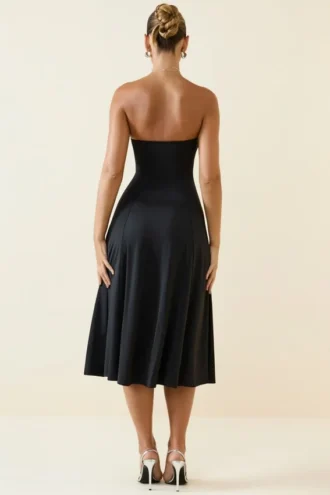 Vestido midi de corte A sin tirantes de jersey elástico Joely en negro