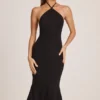 Vestido midi de modal con cuello halter Karissa en negro
