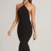 Vestido midi de modal con cuello halter Karissa en negro
