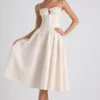 Vestido midi de popelín con pinzas y ribete de encaje Esmeralda en color marfil