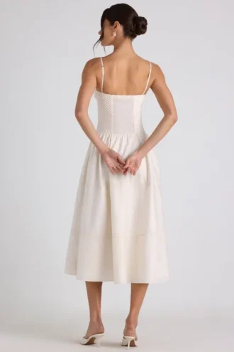 Vestido midi de popelín con pinzas y ribete de encaje Esmeralda en color marfil