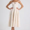Vestido midi de popelín con pinzas y ribete de encaje Esmeralda en color marfil