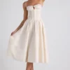 Vestido midi de popelín con pinzas y ribete de encaje Esmeralda en color marfil