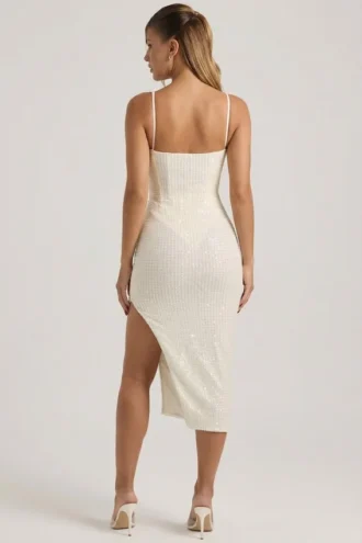Vestido midi drapeado con adornos Eliora en blanco