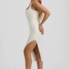 Vestido midi drapeado con adornos Eliora en blanco