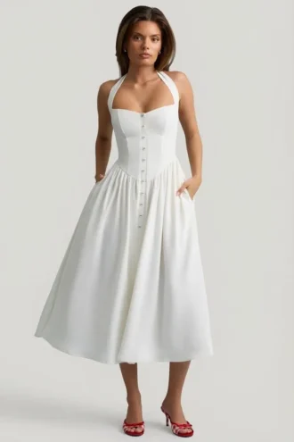 Vestido midi halter con detalle de botones Orlena en blanco