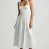 Vestido midi halter con detalle de botones Orlena en blanco