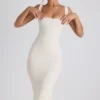 Vestido midi Navi de modal con ribete de encaje en color marfil