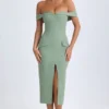 Vestido midi Rasine con hombros descubiertos en verde caqui