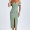 Vestido midi Rasine con hombros descubiertos en verde caqui