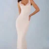 Vestido midi Sorelle de modal con ribete de encaje en color marfil